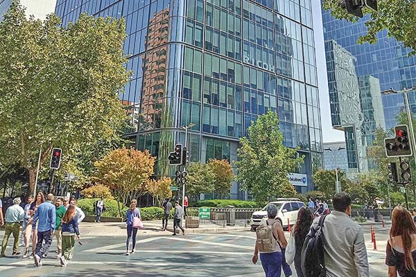 Fondo inmobiliario en liquidación de Banchile continúa venta de cartera y se desprende de tres activos