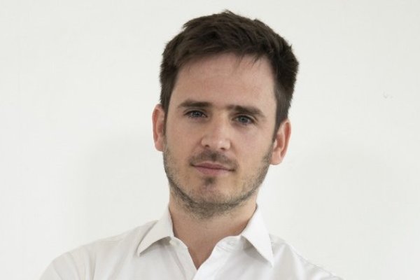 <p>El analgésico del peso fuerte</p>