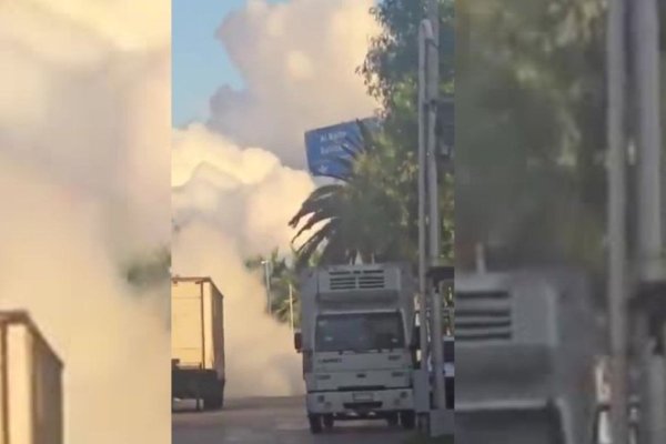 <p>Ahora en DF | Al menos tres muertos y 10 heridos tras fuerte explosión de camión con gas en Autopista Central</p>