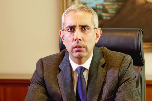 Fanático de las motos, de Colo Colo, y la filosofía: el lado más personal de Carlos Cortés