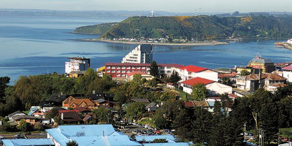 <p>Los Lagos constituye mesa público-privada para destrabar nudos críticos en la construcción y acelerar la inversión</p>