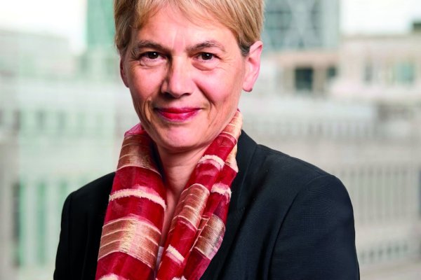 Moody´s raya la cancha: “Esperamos que en los próximos años no se observe una desviación fiscal como en los últimos años”