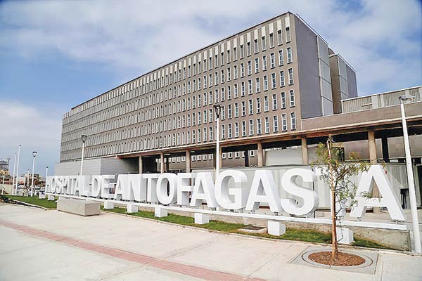 Concesionaria de Hospital de Antofagasta acusa incumplimientos del MOP y solicita compensaciones por US$ 18 millones