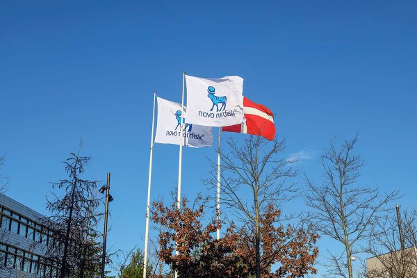 Acción de Novo Nordisk se desploma por débil resultado de nuevo medicamento