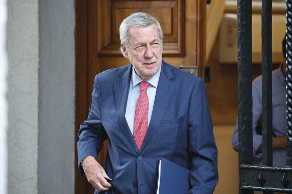 <p>El canciller Alberto Van Klaveren. Foto: Aton.</p>