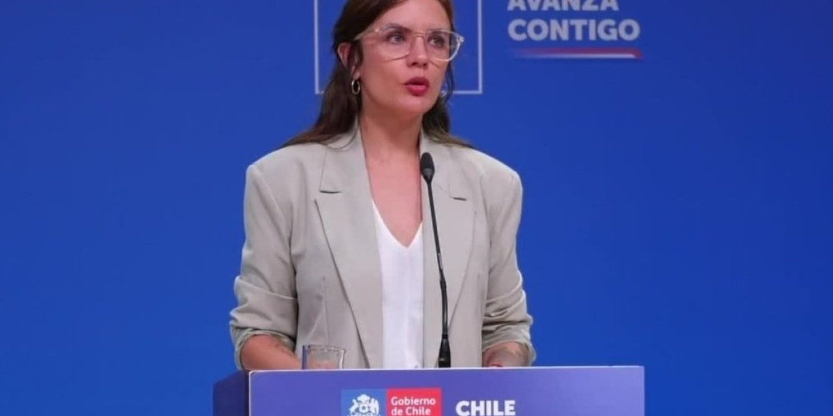 <p>Ahora en DF | Ministra Vallejo por sanción de EEUU: "Chile no toma decisiones bajo amenaza o presión"</p>