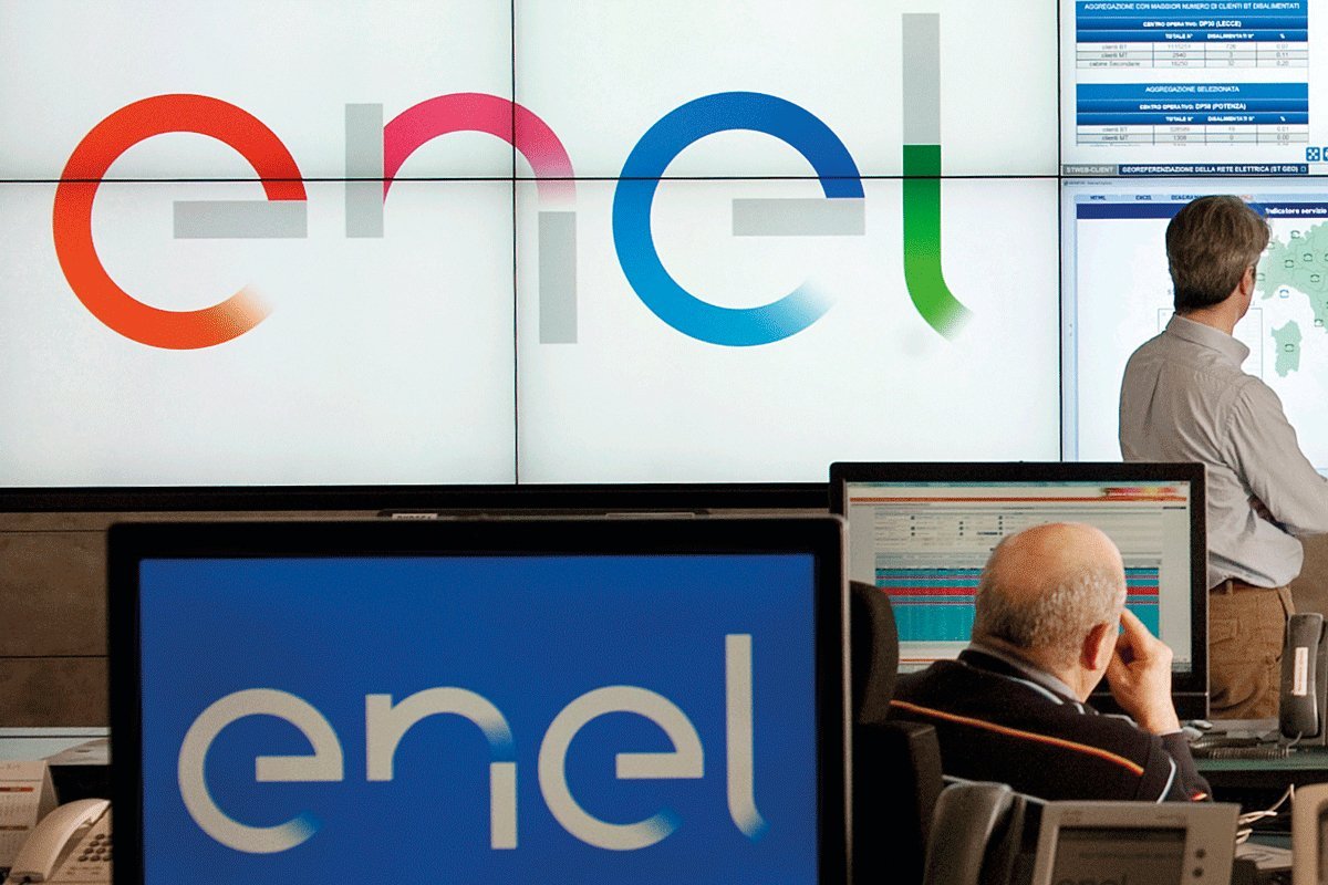 <p>Enel presenta plan global por US$ 62,5 mil millones a 2028 y asegura que seguirá invirtiendo en Chile</p>