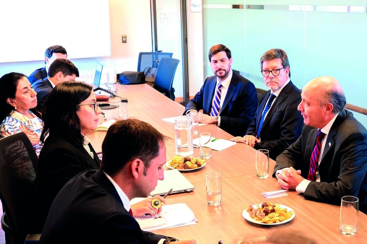 <p>Quiroz se reúne con el Consejo Fiscal Autónomo en medio del debate por el deterioro de arcas públicas</p>