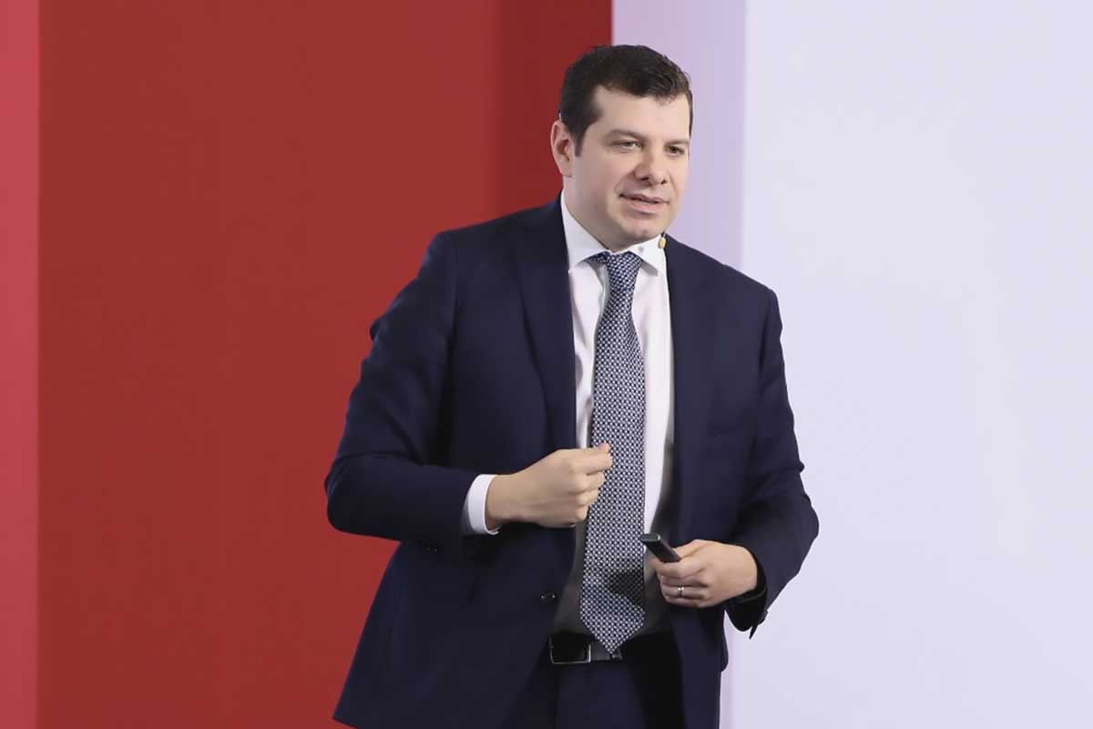 <p>Pedro Quintanilla, estratega senior de Mercados Emergentes en UBS GWM: “Chile enfrenta un problema de credibilidad de la regla fiscal”</p>