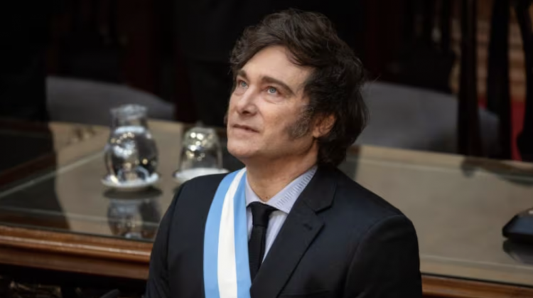 <p>Pese al éxito legislativo: confianza en el Gobierno del Presidente Milei registra leve baja</p>