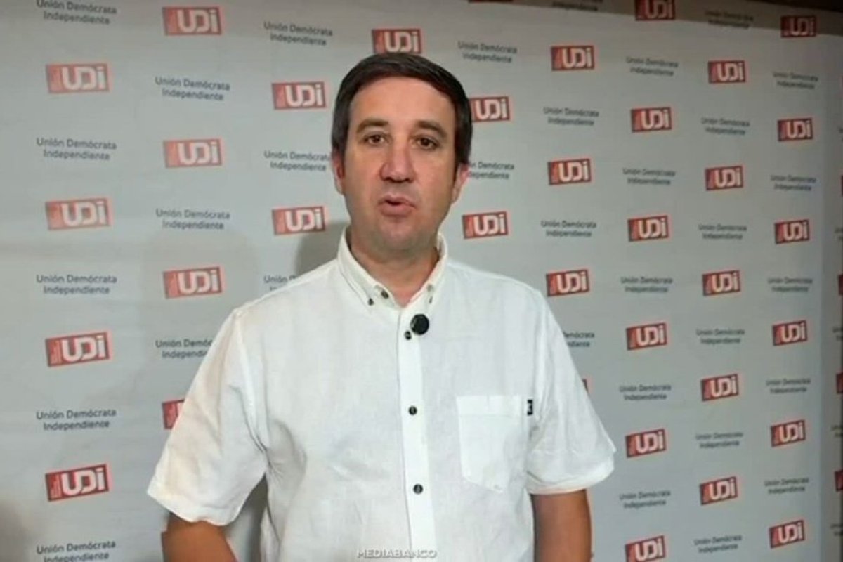 <p>Ahora en DF | UDI por tensión con EEUU: "Le hace un daño gigantesco a la imagen de Chile"</p>