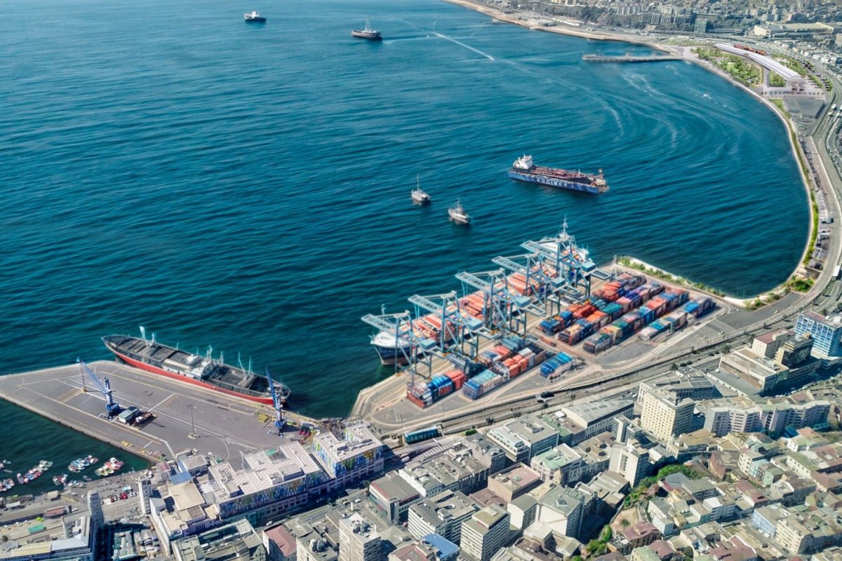 <p>SEA recomienda aprobar ampliación portuaria en Valparaíso y deja Terminal 2 a un paso de su luz verde definitiva</p>