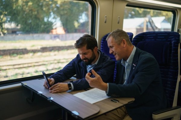 <p>Boric alista actividad en Talca junto al ministro Muñoz en medio de controversia con EEUU por cable submarino</p>