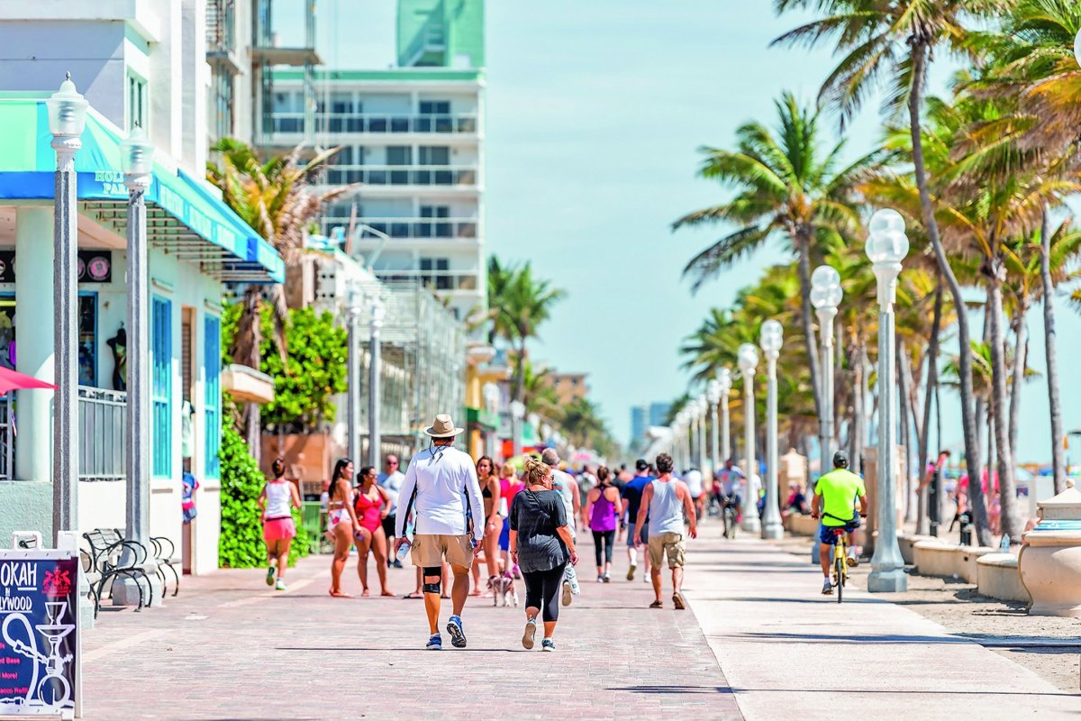 <p>Los viajes de turistas chilenos a EEUU recobran impulso a inicios de año</p>