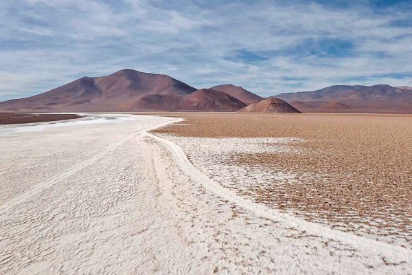 <p>Codelco y Rio Tinto sellan alianza estratégica para desarrollo de proyectos mineros en cobre y litio</p>