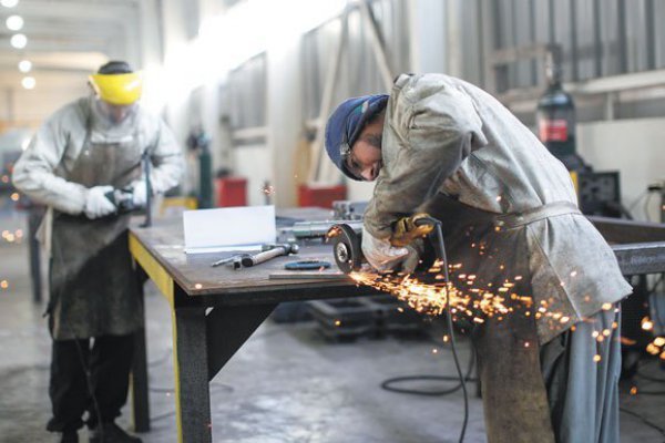 <p>Se tiñe de rojo la producción industrial: suma un cuarto mes de bajas al partir el año</p>