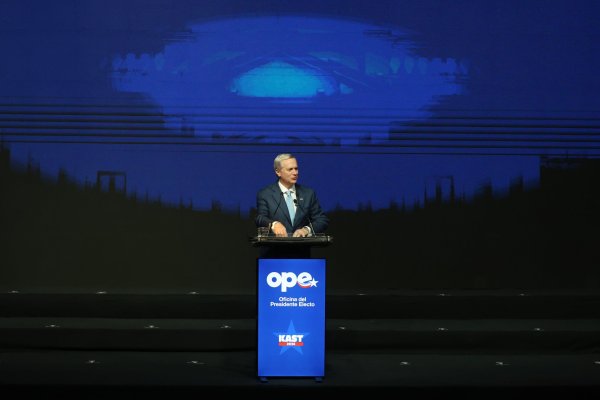 Oficina del Presidente Electo se pronuncia tras ataque de EEUU a Irán: "Chile siempre debe ser aliado de las naciones que promueven la libertad y la democracia"