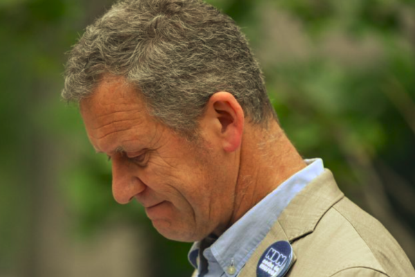 Ministro Muñoz aborda controversia por proyecto de cable submarino ante la Cámara de Diputados y dice que continúa su evaluación