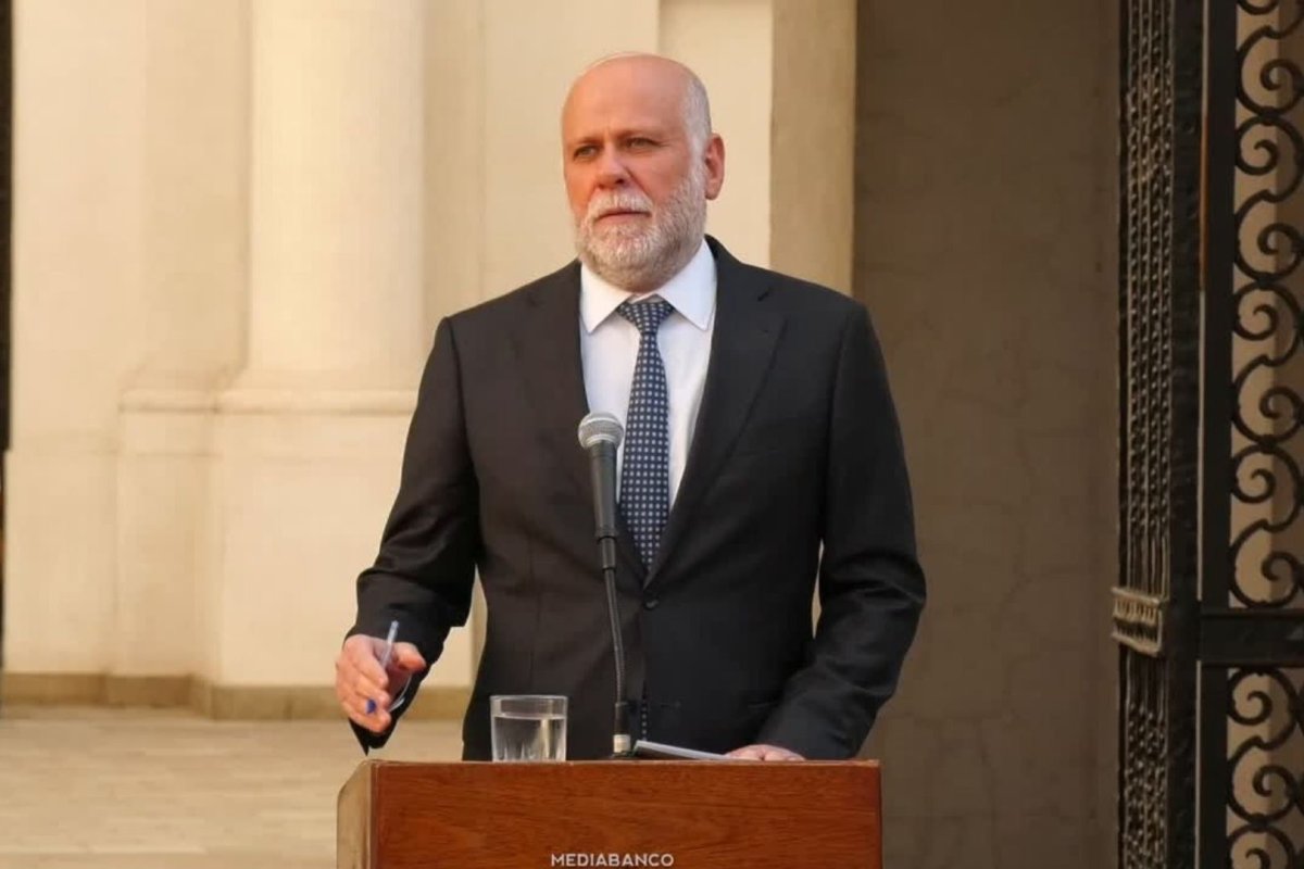Ahora en DF | “Es una mala señal”: Gobierno lamenta decisión de Kast de retirarse de reunión bilateral con Boric