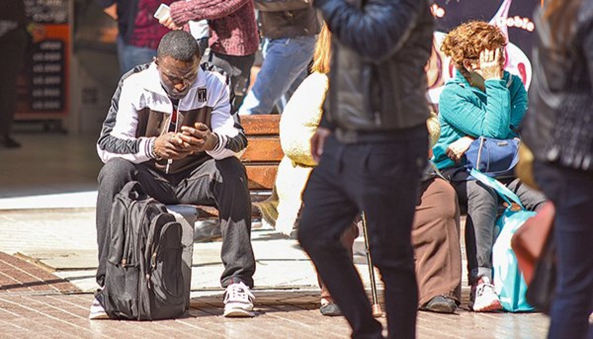 <p>La tasa de desocupación de la población extranjera sube a 8% en el último trimestre, pero se mantiene más moderada que el total nacional</p>