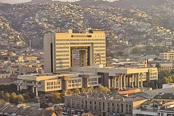 <p>El Congreso se sacude por las réplicas del terremoto político tras el quiebre entre Boric y Kast a una semana del cambio de mando</p>