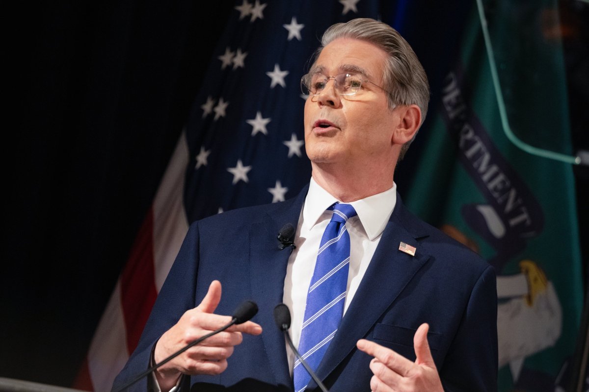 <p>Scott Bessent afirma que es probable que se imponga un arancel global de 15% esta semana</p>