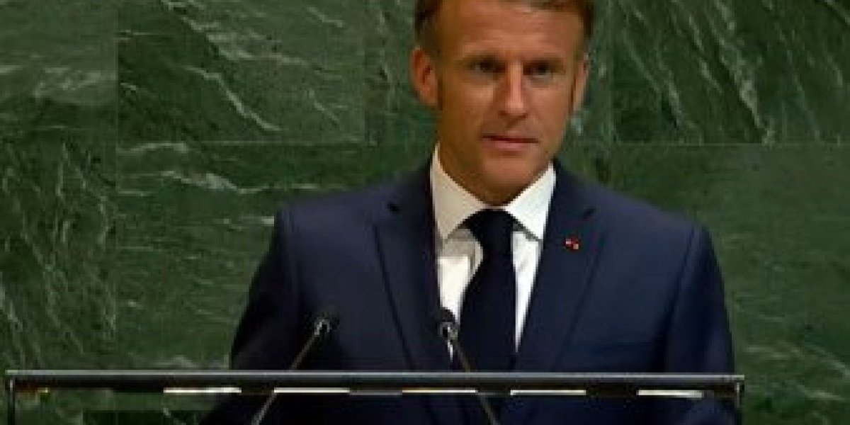 <p>Ahora en DF | Francia autoriza a EEUU a usar sus bases en el país para "apoyar la defensa de los socios" en Medio Oriente</p>