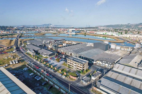 <p>Landes se suma a ofensiva judicial de pesqueras contra Ley de Fraccionamiento y exige indemnización de más de US$ 70 millones</p>