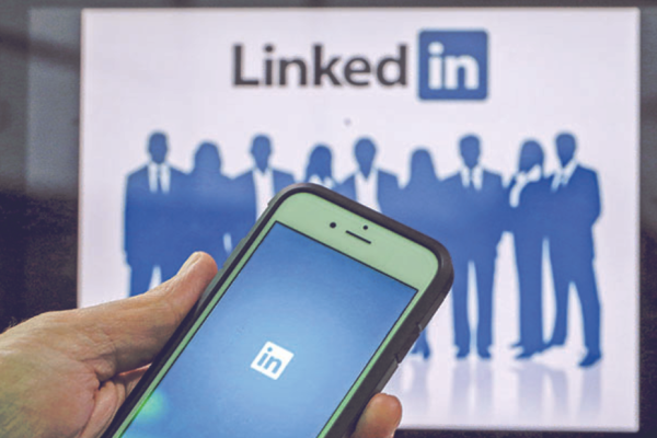 <p>Quiénes son los CEO's, directores y presidentes de empresas más populares en LinkedIn</p>