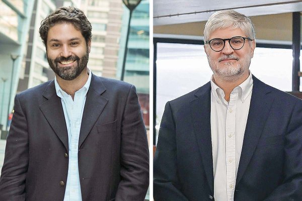 Julio Pertuzé, profesor asociado de la UC. Fernando Lefort, director de Prudential AFP. Fotos: Verónica Ortíz y Archivo