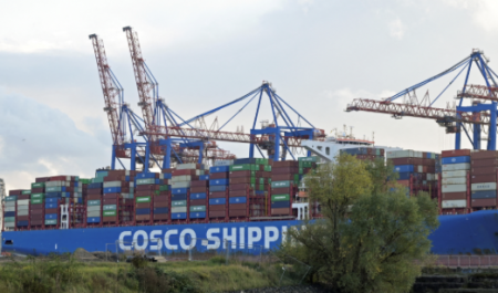 Naviera Cosco Shipping anuncia detención de sus trabajos cerca del Canal de Panamá