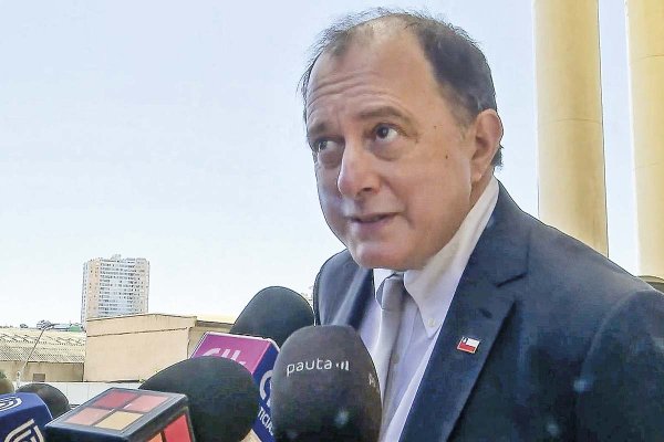 Ministro de Vivienda, Iván Poduje. Foto: Mediabanco