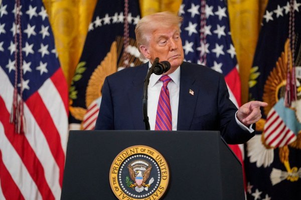 <p>Trump impuso un arancel del 10% durante 150 días. (Foto: Reuters)</p>