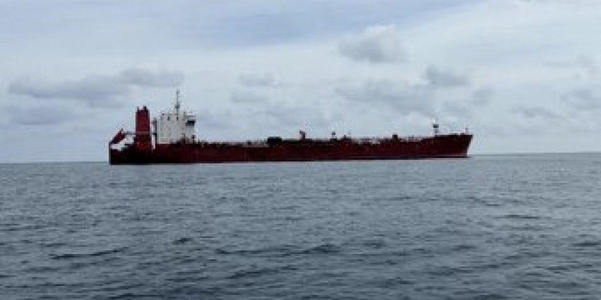 <p>Ahora en DF | EEUU da luz verde a la compra de petróleo ruso ya cargado en buques ante la subida de precios</p>