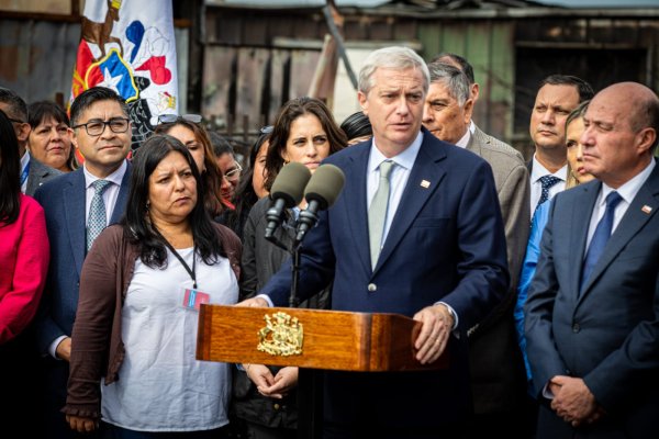 <p>Kast anuncia plan de reconstrucción y medidas económicas tras incendios en Biobío</p>