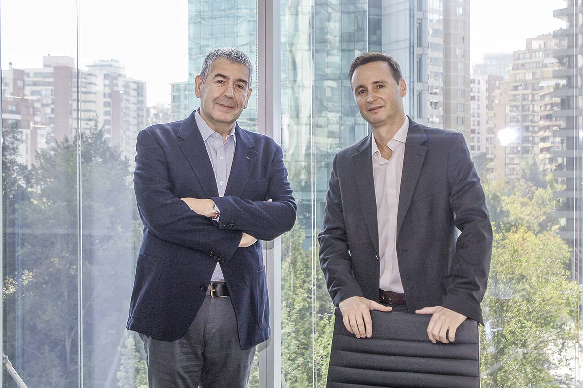 <p>Los codirectores de real estate de la gestora de fondos Falcom, Juan Luis Díaz (izq.) y Juan  Eduardo Ferrer (der.).</p>