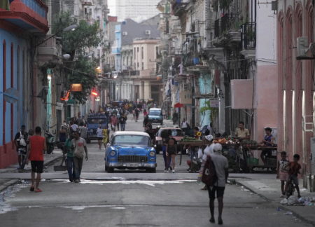 Cuba permitiría a sus ciudadanos en el extranjero tener negocios en la isla