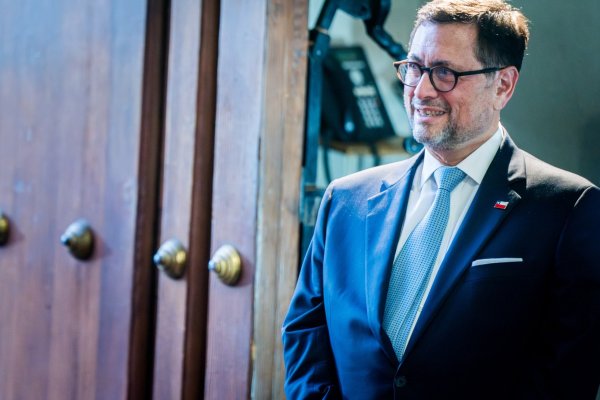 <p>Gobierno activa agenda internacional: Pérez Mackenna viaja a la Celac en Colombia y subsecretaria Estévez a conferencia de la OMC en Camerún</p>