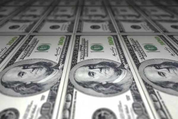 <p>Dólar borra caída inicial y se estabiliza cerca de $ 910 mientras inversionistas esperan anuncio de la Fed en medio de la guerra contra Irán</p>