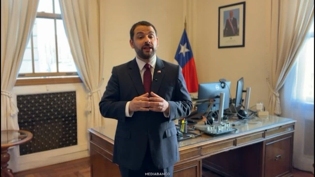 <p>Ahora en DF | Subsecretario de Hacienda y crecimiento del PIB en 2025: "La economía chilena sigue siendo incapaz de cumplir con las expectativas"</p>