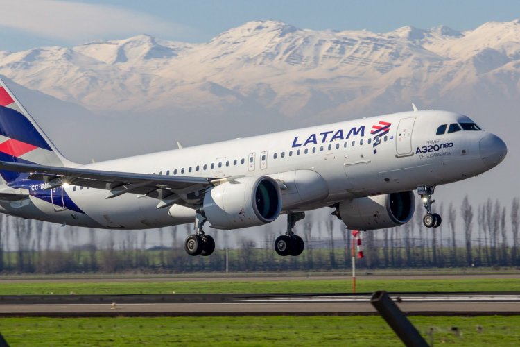 <p>Latam Airlines retoma ruta directa entre Santiago y Quito con cuatro vuelos semanales</p>