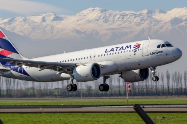 <p>Latam Airlines retoma ruta directa entre Santiago y Quito con cuatro vuelos semanales</p>