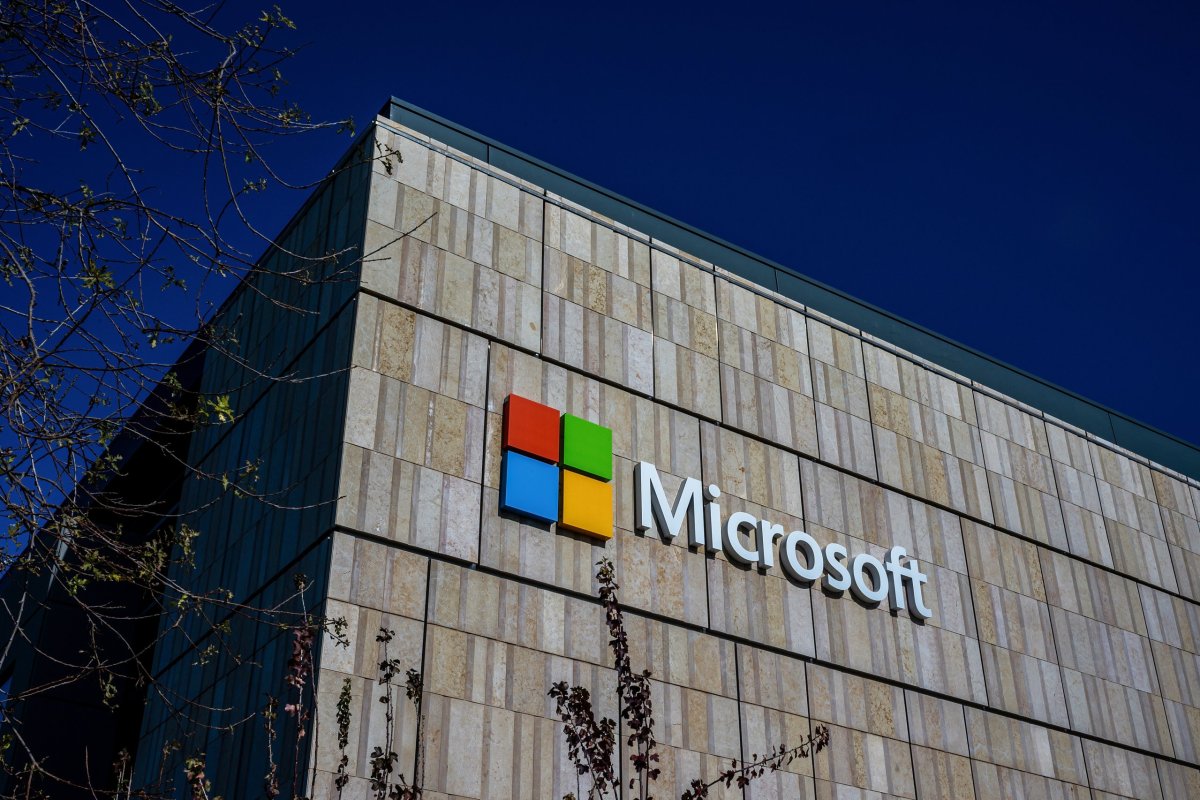 <p>Microsoft evalúa acciones legales por acuerdo en la nube por US$ 50 mil millones entre Amazon y OpenAI</p>