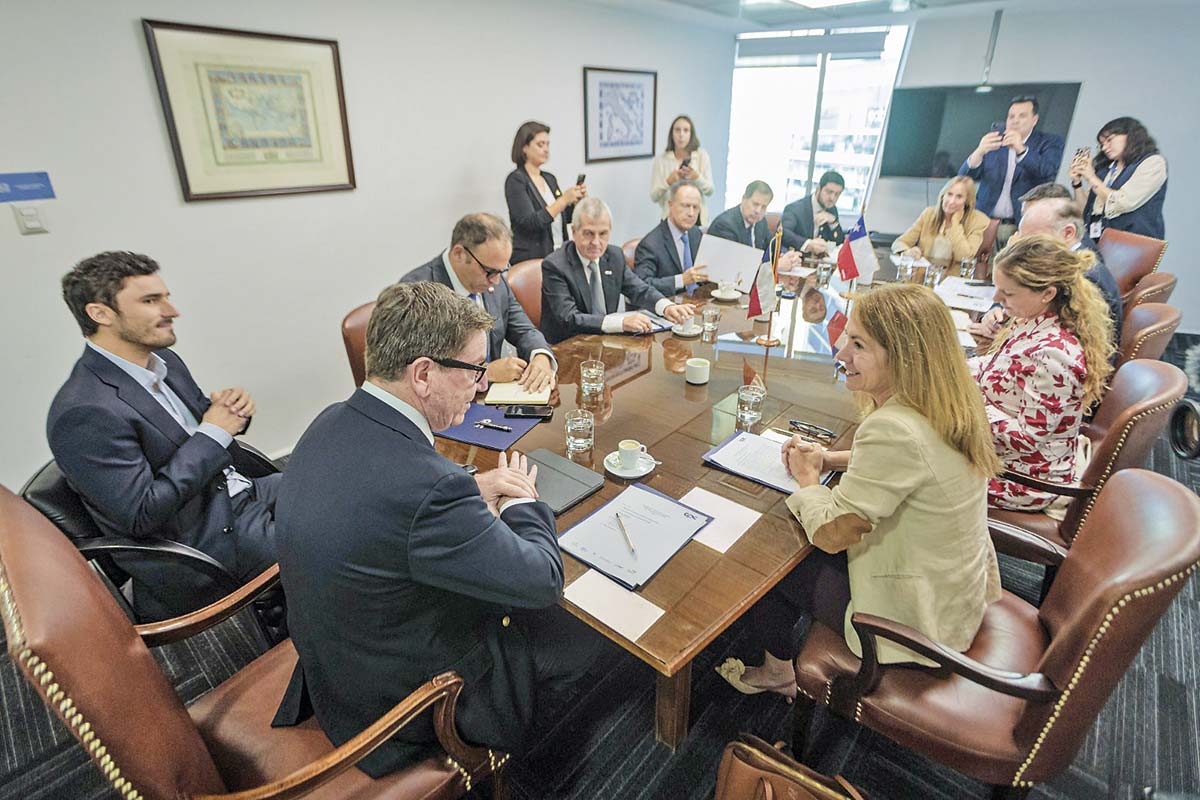 <p>Las ramas de la CPC se reunieron con el biministro Daniel Mas. </p>