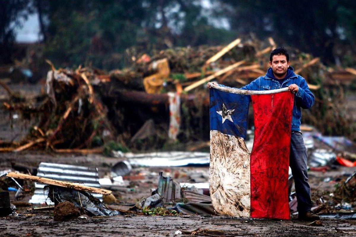 <p>Fotografía de Roberto Candia del terremoto de 2010</p>