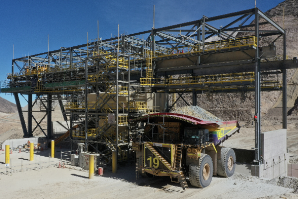 <p>Mineros y Gobierno de Perú estarían preocupados por proyecto que reduce a la mitad plazo concesiones</p>