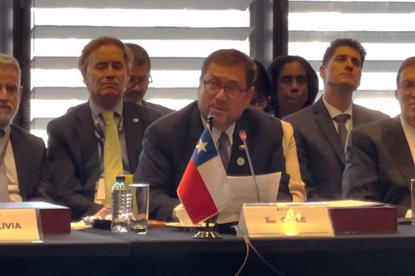 <p>Francisco Pérez Mackenna plantea reforzar control fronterizo y cooperación regional en cumbre de la CELAC</p>