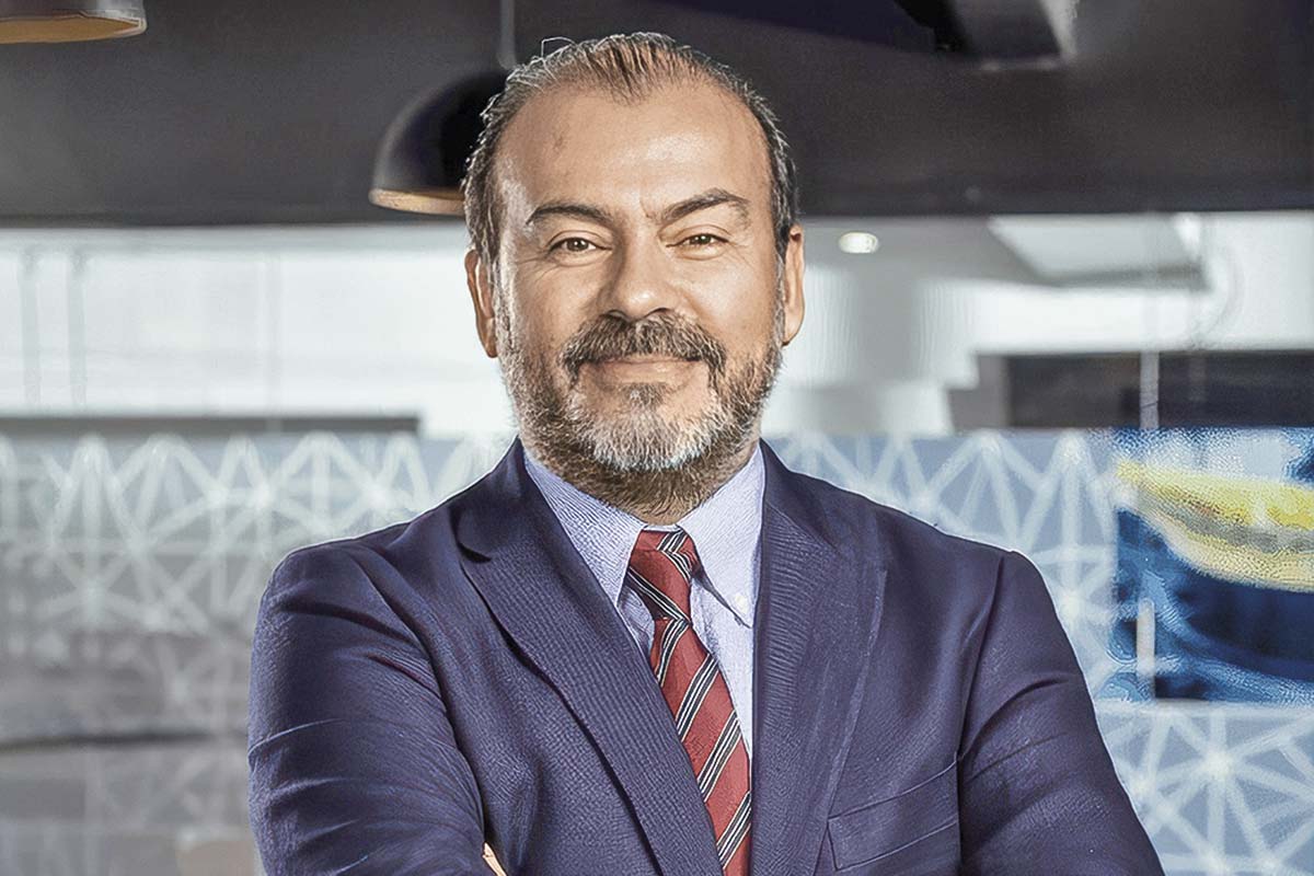 <p>Ya van ocho: Gobierno oficializa uso de una nueva "bala de plata" y Jorge Trujillo asumirá como director del SII</p>