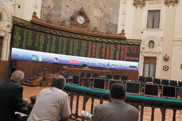 <p>Bolsa chilena abre con nueva baja frente a cautela del mercado sobre contactos para terminar con la guerra en Irán</p>