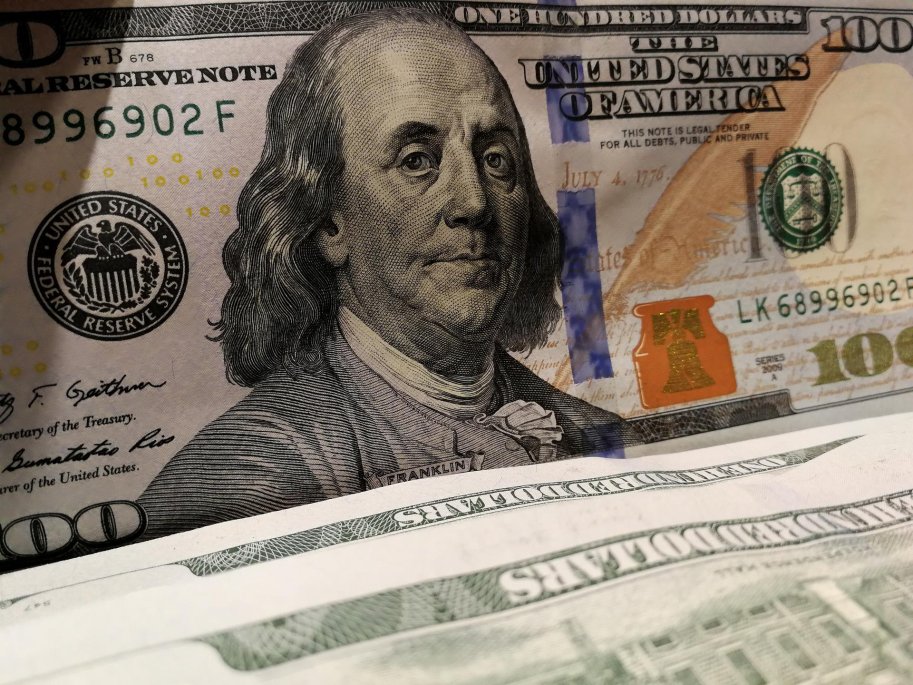 Dólar abre al alza mientras sigue la guerra en Medio Oriente, con mercados atentos a esfuerzos diplomáticos